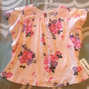 Toddler top size 2T